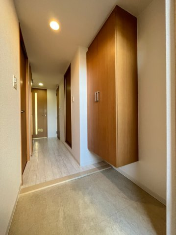 グランデージーの玄関