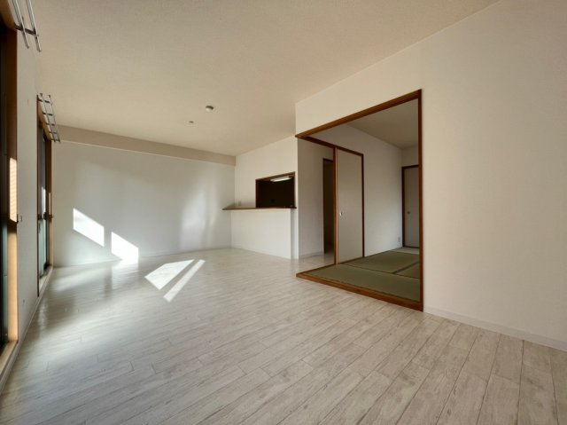 グランデージーの居間・リビング