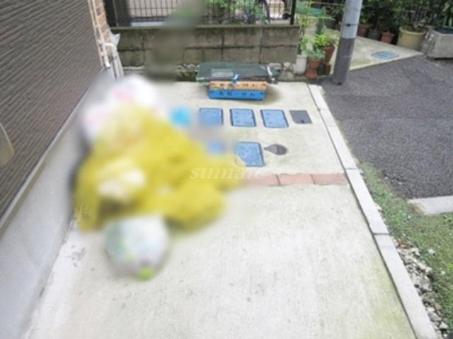 MIURAーⅢのその他共用部分|敷地内ゴミ置き場です。