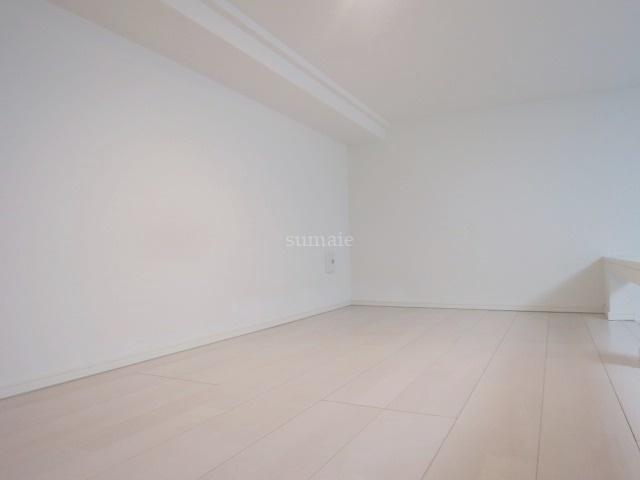 MIURAーⅢの寝室|広めのロフトです！大人1人しゃがめる程の高さはあります！