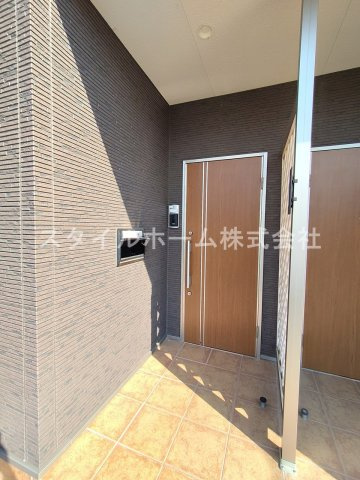 松東０１７のエントランス|別部屋写真です。