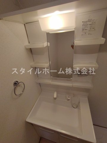 松東０１７の洗面所|別部屋写真です。