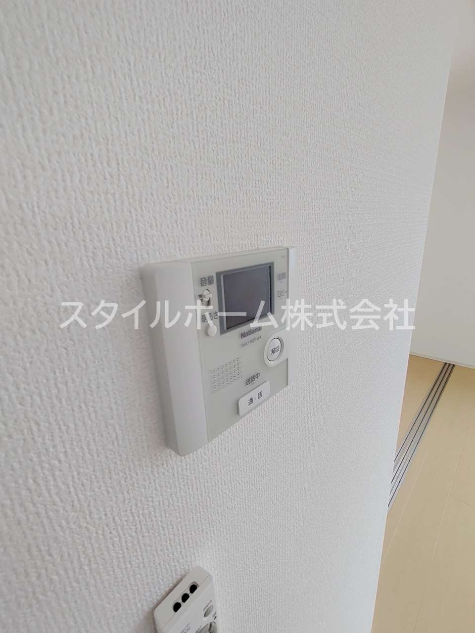 レジデンス芦原B棟のセキュリティ|別部屋写真です。