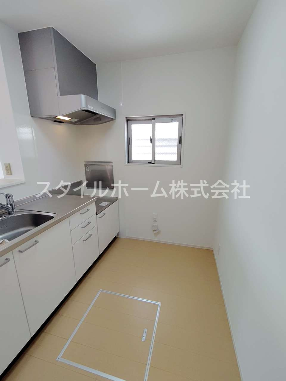 レジデンス芦原B棟のキッチン|別部屋写真です。