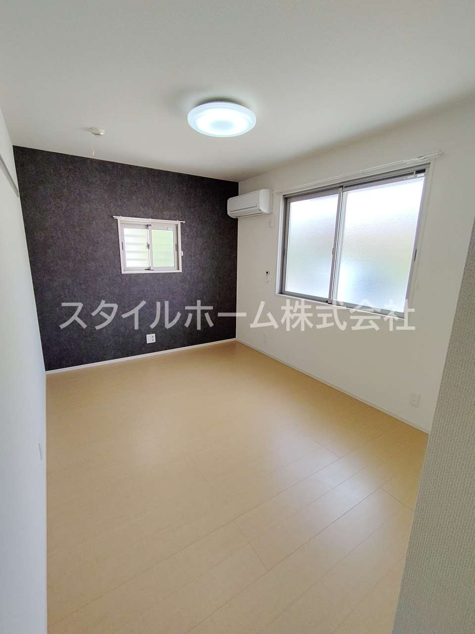 レジデンス芦原B棟の内装|別部屋写真です。