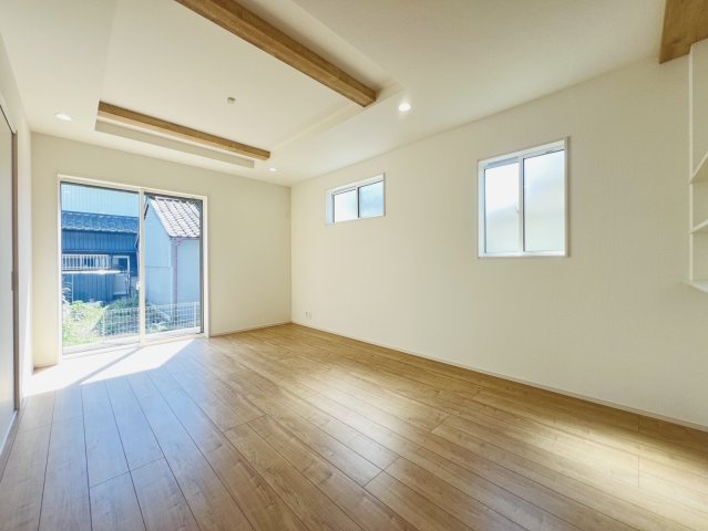 半田市前田町57番、58番『仲介手数料無料』新築戸建ての居間・リビング