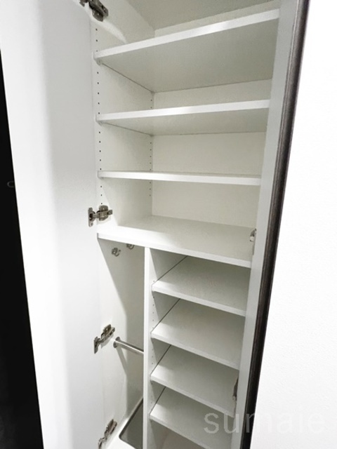 アーバンパーク王子Ⅱの収納|シューズボックスです☆