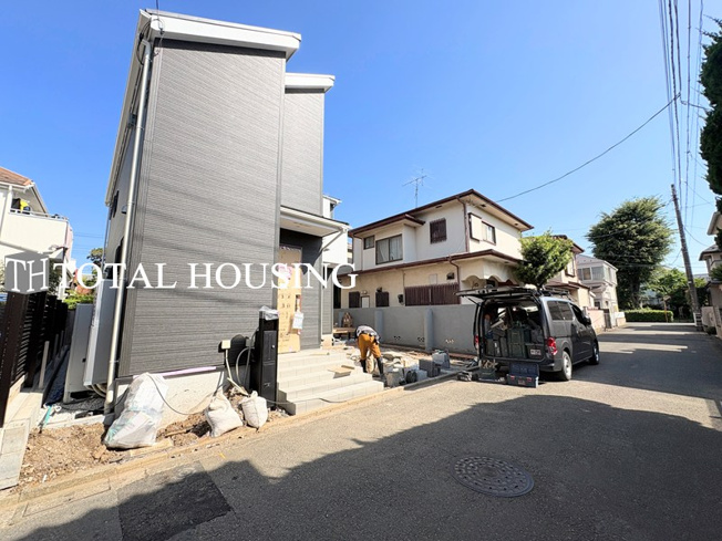 【前面道路含む現地写真】 | 武蔵野市関前2丁目　新築戸建　全1棟