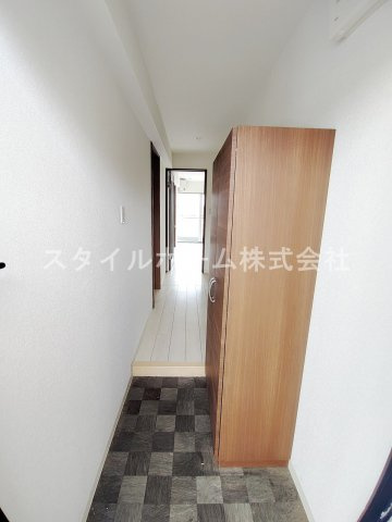 大羽マンションの玄関|別部屋写真です。