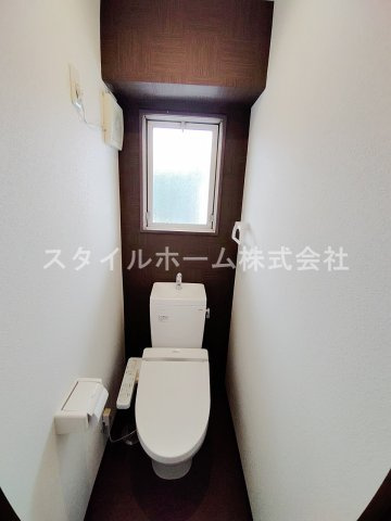 大羽マンションのトイレ|別部屋写真です。