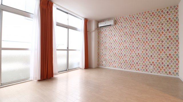 かぎ屋ビルの内装