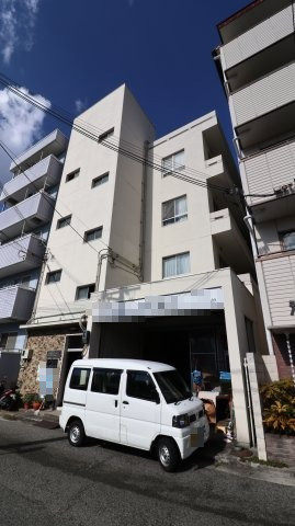 かぎ屋ビルの外観