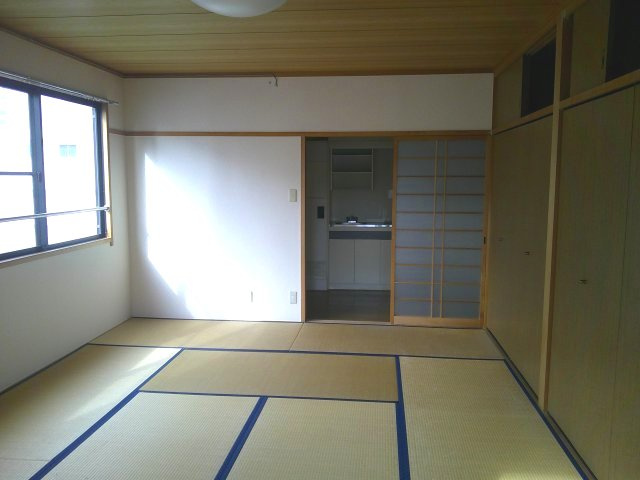 ワールドフラッグ金山の和室