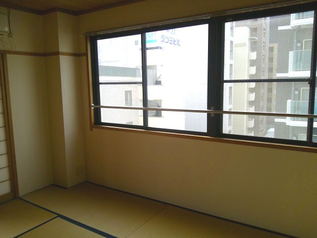 ワールドフラッグ金山の和室