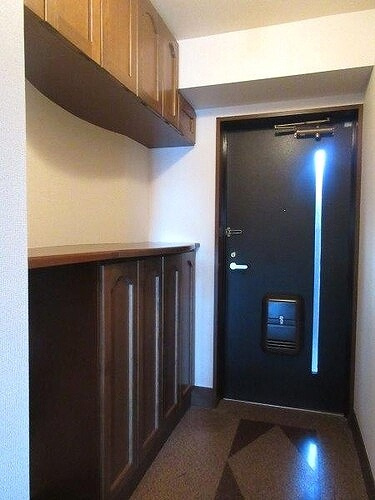 ライオンズシティ金山の玄関|玄関　※2019年4月撮影時