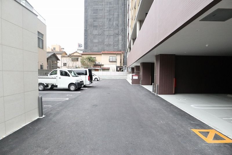 福岡市中央区唐人町１丁目の賃貸マンションの駐車場