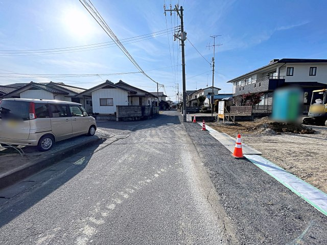 【建築条件なし売地】　郡山市大槻町林ノ東　開成小・第一中の前面道路含む現地写真
