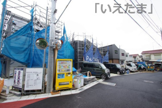 【前面道路含む現地写真】 | 令和８年６月１５日撮影　建築中