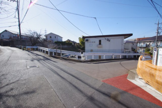 【前面道路含む現地写真】