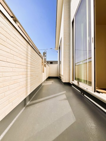 八潮市垳　新築分譲住宅　全２棟のバルコニー|南向きの陽当たり良好バルコニー！　