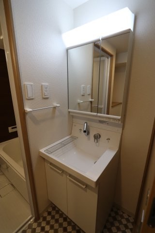 グレース弥富通の洗面所