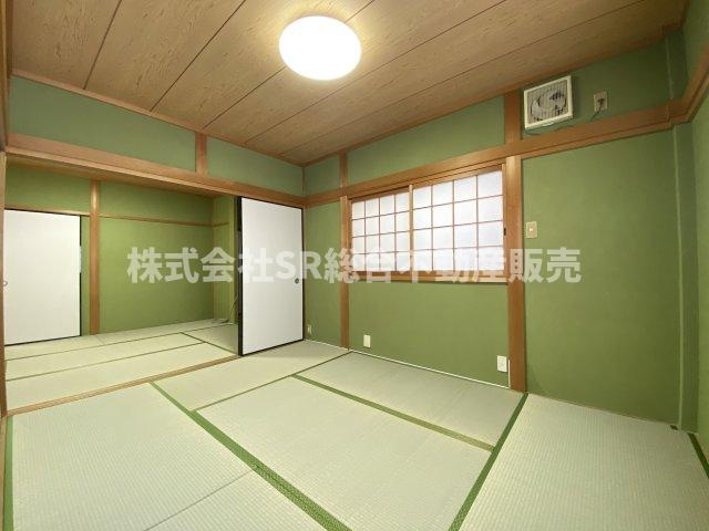 花園東町1丁目中古戸建の寝室|寝る時は布団派の方にはピッタリのお部屋です！