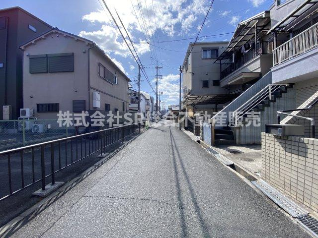 花園東町1丁目中古戸建の前面道路含む現地写真|前面道路含む現地写真です