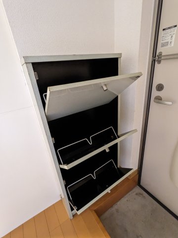 シェーネスハイム黒門の玄関|シューズボックス