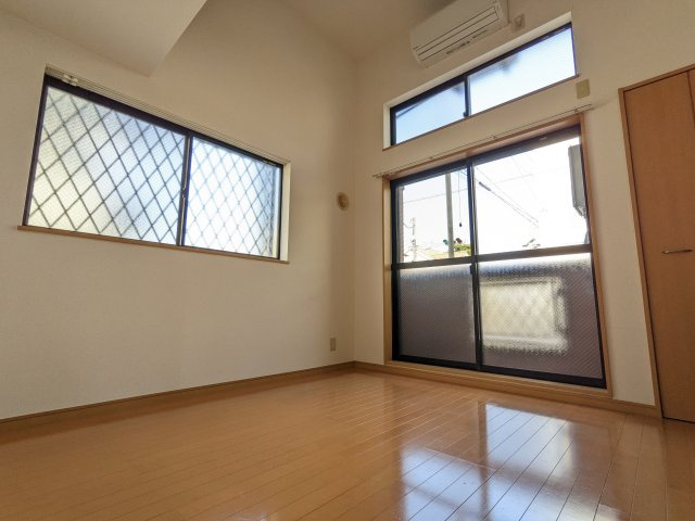 シェーネスハイム黒門の洋室