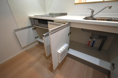 【キッチン】 | ピアチェーレ