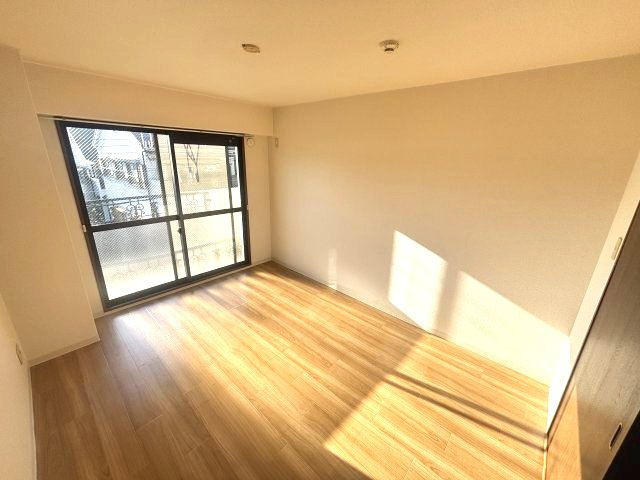 フォルチューナ芦屋の洋室