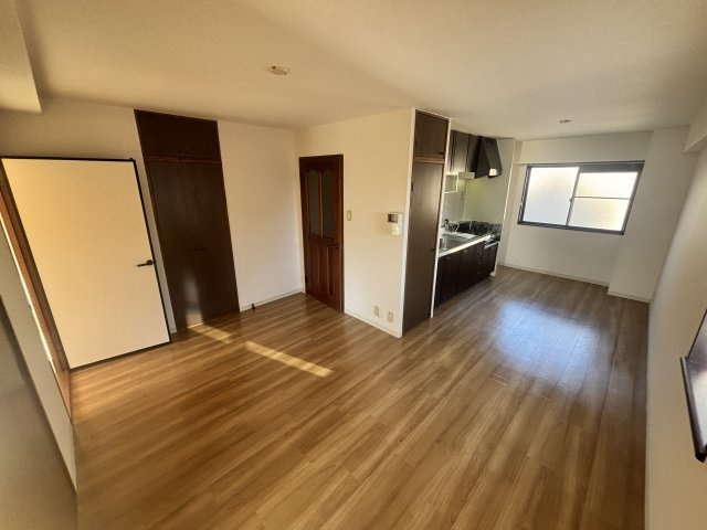 フォルチューナ芦屋の居間・リビング