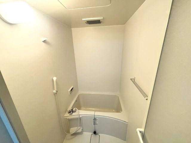 フォルチューナ芦屋の浴室