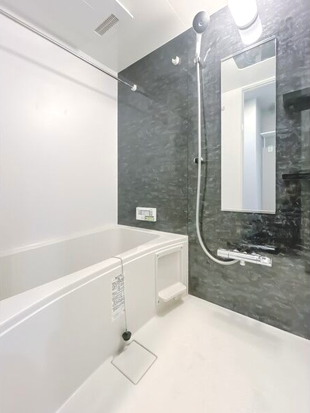 エル・セレーノ新大阪北の浴室