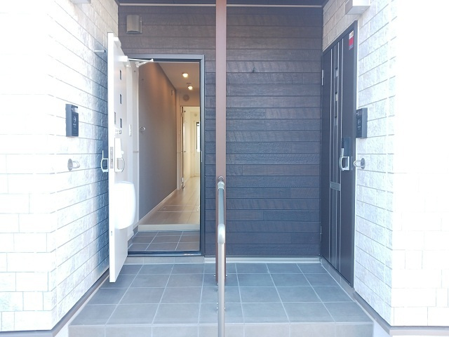【玄関】 | タウンハウス