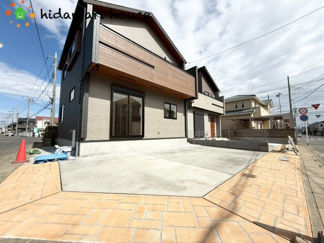 上尾市向山2丁目1期　新築戸建　ブルーミング01の駐車場