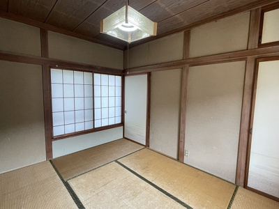 【和室】 | 岡谷市川岸東4丁目 中古住宅⑤ | 2階北側 和室 6帖