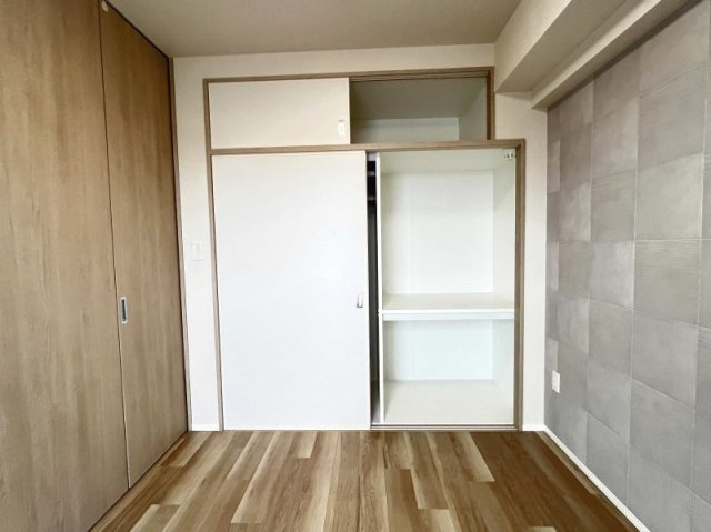 プラネスーペリア松戸秋山ウエストの収納|洋室5.1帖