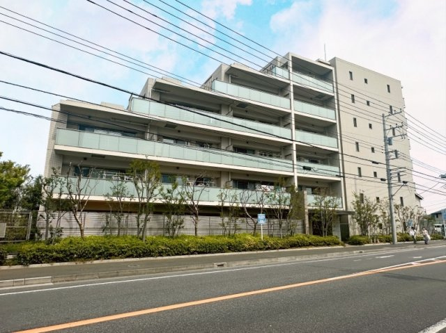 プラネスーペリア松戸秋山ウエストの外観