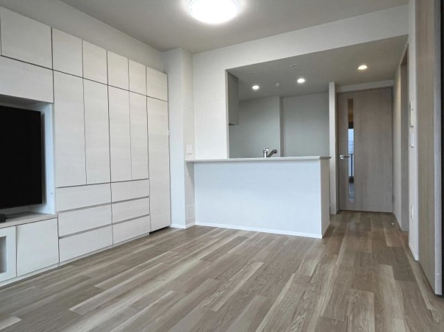 プラネスーペリア松戸秋山ウエストの居間・リビング