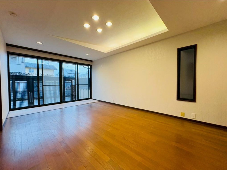 松ケ崎柳井田町 中古戸建の洋室