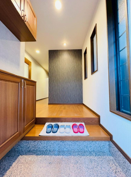 松ケ崎柳井田町 中古戸建の玄関