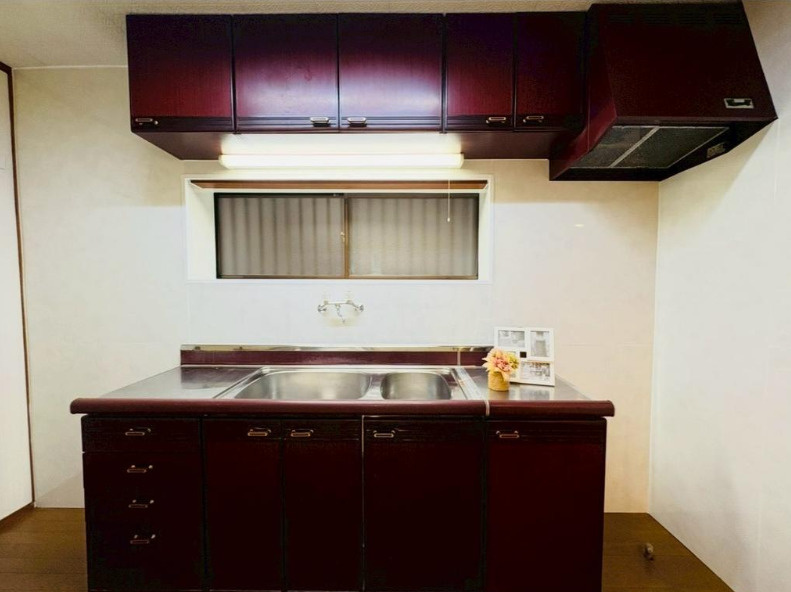 松ケ崎柳井田町 中古戸建のキッチン