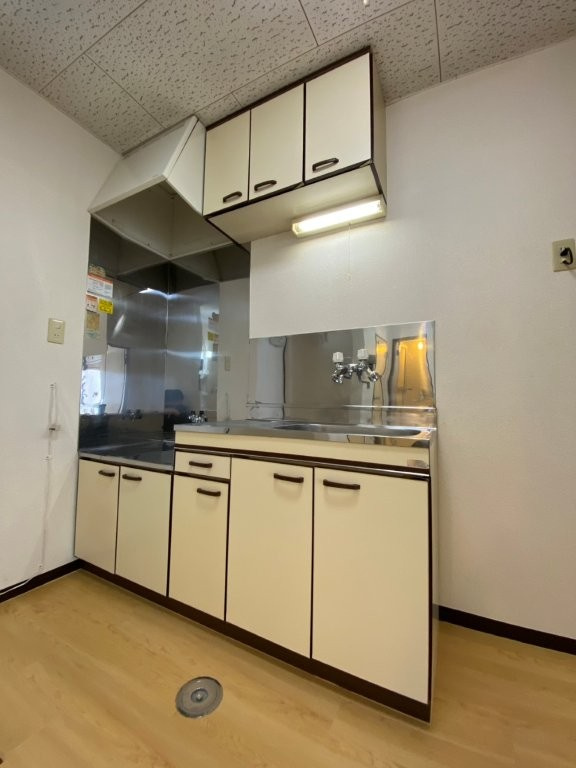 センチュリーハウス津志田Aのキッチン