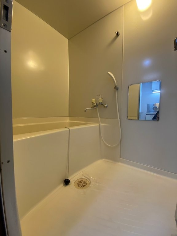 センチュリーハウス津志田Aの浴室