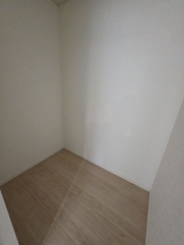 本庄市児玉町金屋第７　の収納|２号棟現地納戸（2026年07月24日）撮影