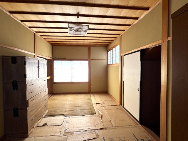 西伯郡伯耆町大殿　中古住宅の洋室|2階