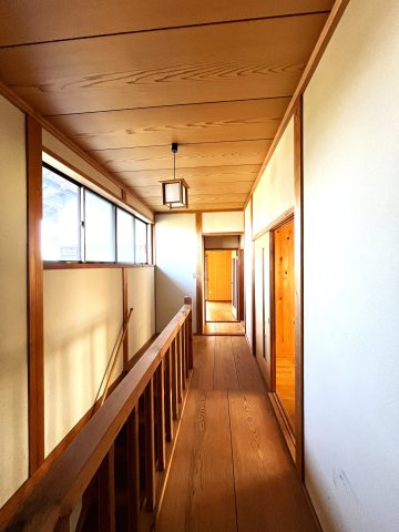 西伯郡伯耆町大殿　中古住宅のその他|2階廊下