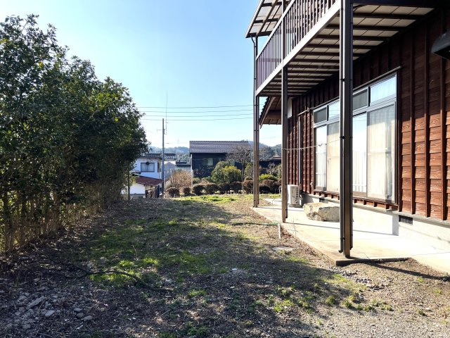 西伯郡伯耆町大殿　中古住宅の庭