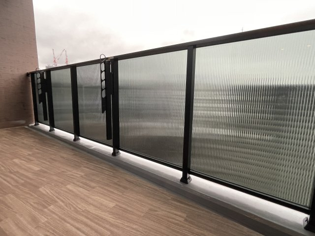 レーベン福岡天神 ONE TOWERのバルコニー|棟内事例